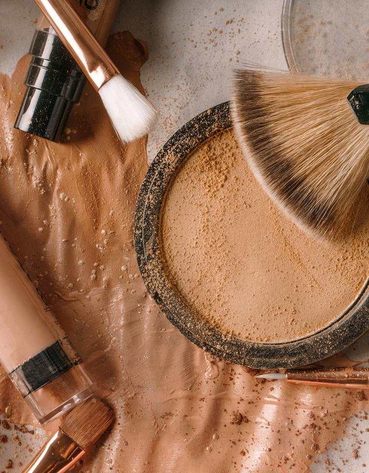 Foundation makeup at LoveMy Makeup NZ including L.A. Girl foundations, BB creams and tinted foundation